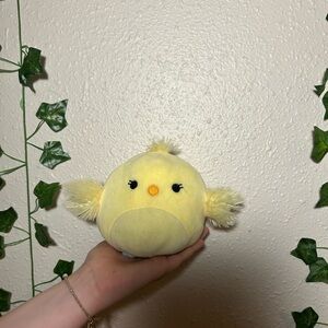 (FLIPPABLE) 5 INCH Aimee the chick and Candy the bunny. Easter squishmallow